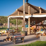 What is the difference between camping and glamping?